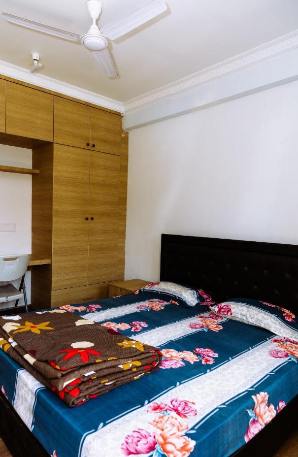 Rvr Home - Beautiful Rooms Bengalúr Exteriér fotografie
